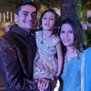 Meet your Posher, Henal